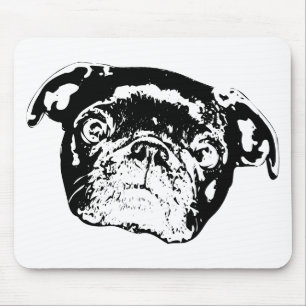 Mops spielen auf dem Schreibtisch Mousepad