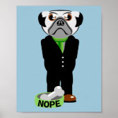 Mops Tragen eines Anzug Nope Poster (Vorne)