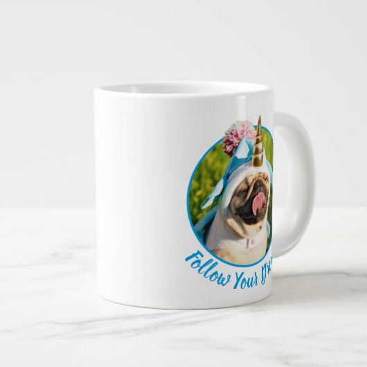 Mops Unicorn Jumbo-Tasse (Vorderseite Rechts)