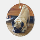 Mops Weihnachten Keramik Ornament (Links)