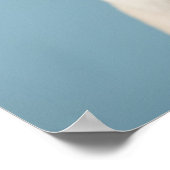 Mops Welpe gegen blauen Hintergrund Poster (Ecke)