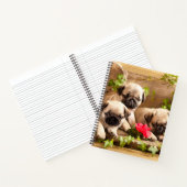 Mops Welpen unter Blume SpiralNotebook Notizblock (Innenseite)