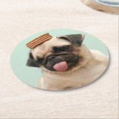 Mops Will Leckereien Runder Pappuntersetzer (Angewinkelt)