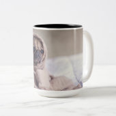 Mops Zweifarbige Tasse (VorderseiteRechts)