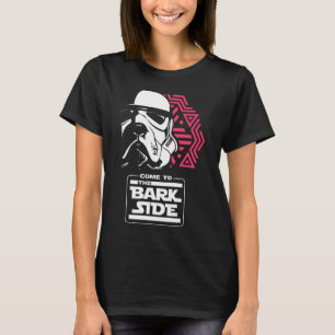 Möpse im Bett – Die süßeste Plage T-Shirt
