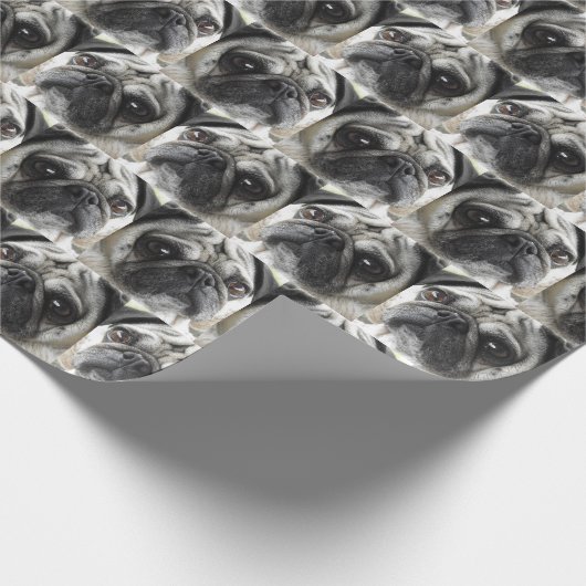 Mopshundemuster Geschenkpapier (Ecke)