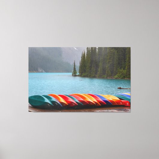 Moraine Lake Canoes Leinwanddruck (Vorderseite)