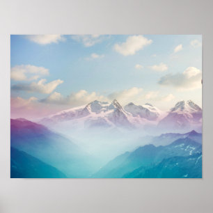 Morgen-Nebel in einem alpinen Tal Poster