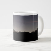 Morgendämmerung Jumbo-Tasse (Vorderseite Rechts)