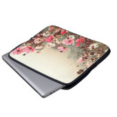 Morgenlicht, blühender rosa Kosmos. Laptopschutzhülle (Vorne Knopf)