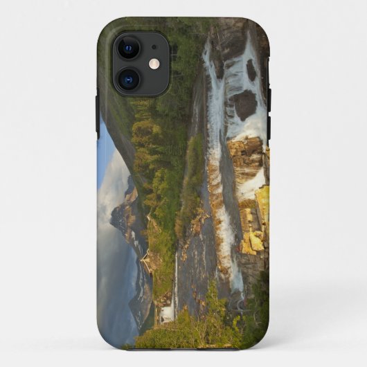 Morgenlicht grüßt Swiftcurrent Falls in Case-Mate iPhone Hülle (Rückseite)
