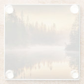 Morgennebel am Fluss in den Pinien Glasuntersetzer (Rückseite)