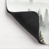 Morgennebel bedeckt Bergwald Mousepad (Ecke)