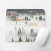 Morgennebel bedeckt Bergwald Mousepad (Mit Mouse)