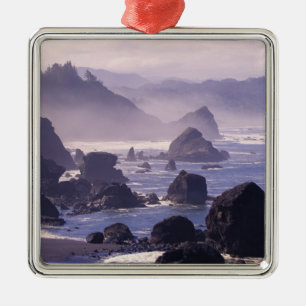 Morgennebel entlang der Oregon-Küste nahe Nesika, Ornament Aus Metall