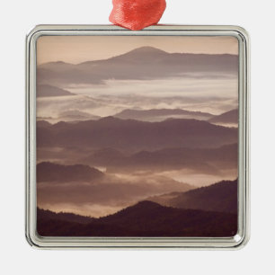 Morgennebel in den südlichen Appalachen Ornament Aus Metall
