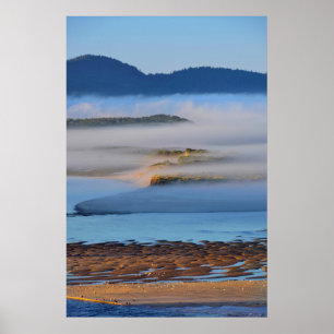 Morgennebel über Netarts Bay, OR Poster
