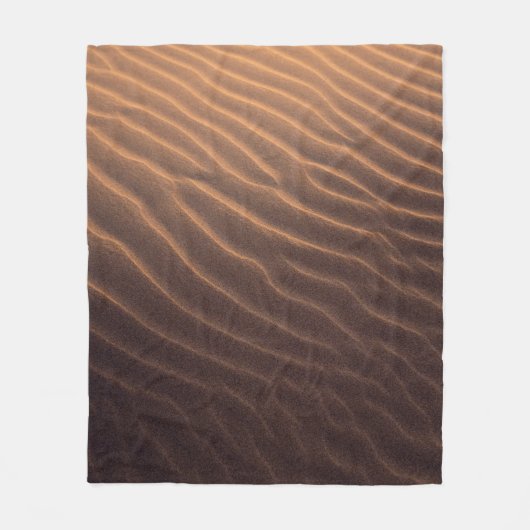 Morgens brauner Sand mit Wasser Fleecedecke (Vorderseite)