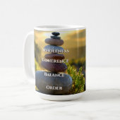 Morgens ruhige meditative Tasse des Kaffees (Vorderseite Links)