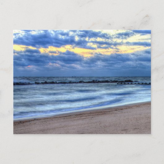 Morgens Wolken am Strand Postkarte (Vorderseite)