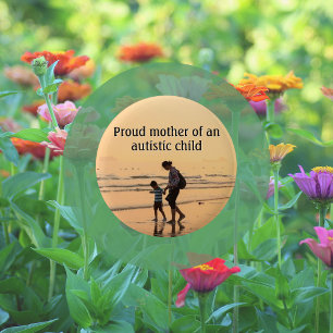 Morning Beach Mutter und Kind Autismus Bewusstsein Button