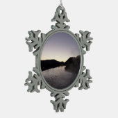 Morning Fog am Jackson River bei Grand Teton Schneeflocken Zinn-Ornament (Links)