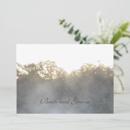 Morning Lake Mist Wedite Einladung (Stehend Vorderseite)