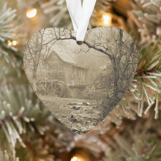 Morning Mist Ornament (Baum)