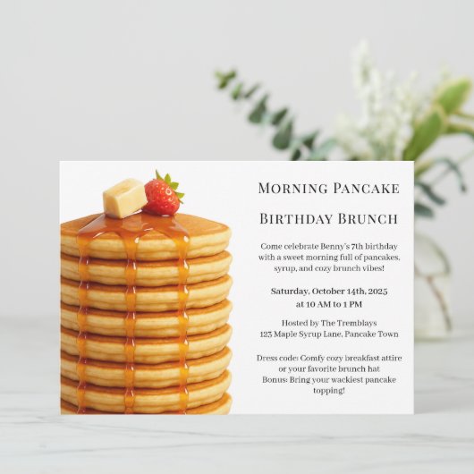 Morning Pancake Birthday Brunch | Cosy Weekend Einladung (Stehend Vorderseite)