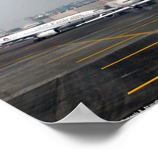 Morning Rush Hour in Dubai Poster (Ecke)