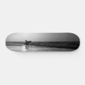 Morning Surfer Grauscale Skateboard (Horizontal)