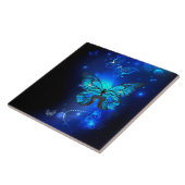 Morpho Butterfly im dunklen Hintergrund Fliese (Seite)