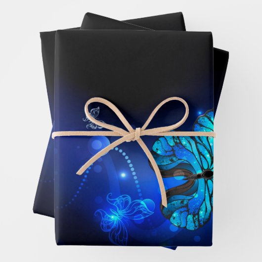 Morpho Butterfly im dunklen Hintergrund Geschenkpapier Set (Beispiel)