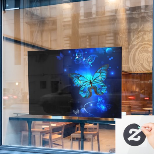 Morpho Butterfly in the Dark Background Fensteraufkleber (Café-Fenster)