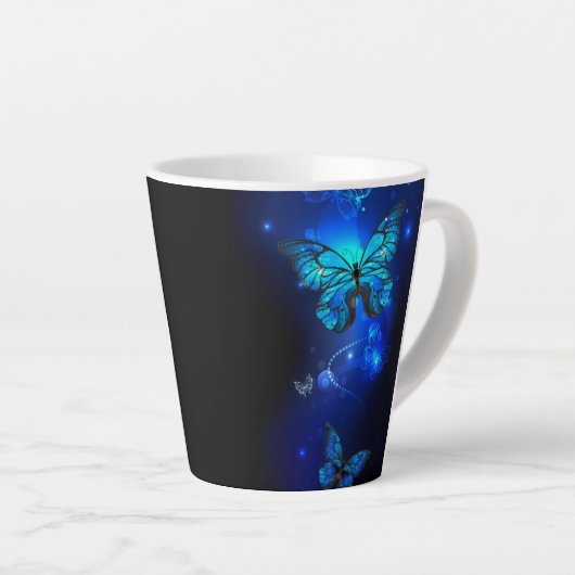 Morpho Butterfly in the Dark Background Milchtasse (Rechte Ecke)