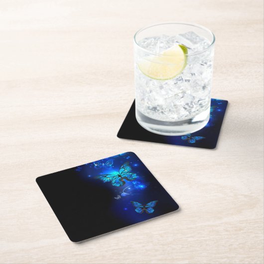 Morpho Butterfly in the Dark Background Rechteckiger Pappuntersetzer (Vor Ort)