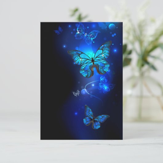 Morpho Butterfly in the Dark Background Save The Date (Stehend Vorderseite)