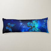 Morpho Butterfly in the Dark Background Seitenschläferkissen (Rückseite)