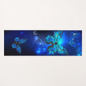 Morpho Butterfly in the Dark Background Yogamatte (Vorderseite (Horizontal))