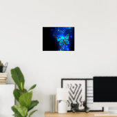 Morpho-Schmetterling im dunklen Hintergrund Poster (Heimbüro)