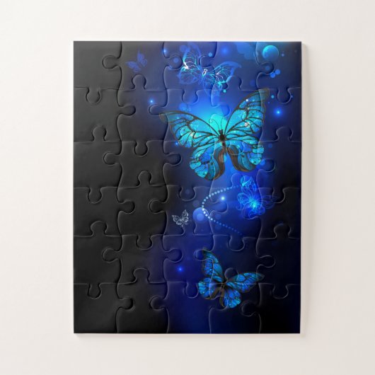 Morpho-Schmetterling im dunklen Hintergrund Puzzle (Vertikal)