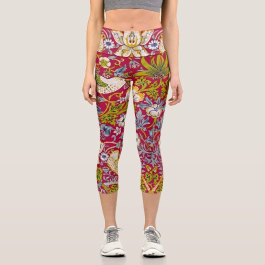 Morris Red Background Strawberry Diief Pattern Capri Leggings (Vorderseite)