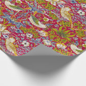 Morris Red Background Strawberry Diief Pattern Geschenkpapier (Ecke)