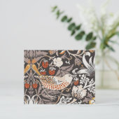 Morris Strawberry Dieb Nah-up Earth Tones Postkarte (Stehend Vorderseite)