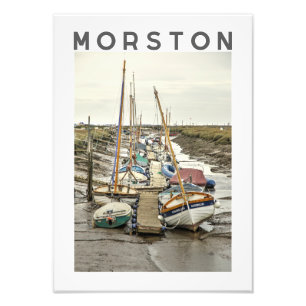 Morston-Boote bei Ebbe, North Norfolk Fotodruck