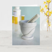 Mortar und Pestle, Flaschen im Hintergrund Karte (Gelbe Blume)
