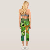 Mosaic Mandala Orange und Green Capri Leggings (Rückseite)