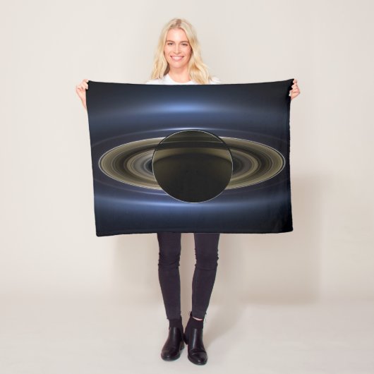 Mosaik des Saturn-Systems, das von der Sonne zurüc Fleecedecke (Beispiel)