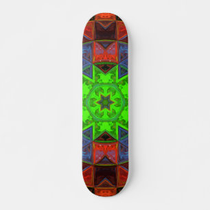 Mosaik Kaleidoskop Blume Grün Blau und Rot Skateboard