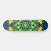 Mosaik Mandala Blume Grün Gelb und Blau Skateboard (Horizontal)
